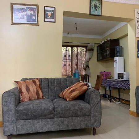 Хостел Jj & Je Family House Дар-эс-Саламе Экстерьер фото