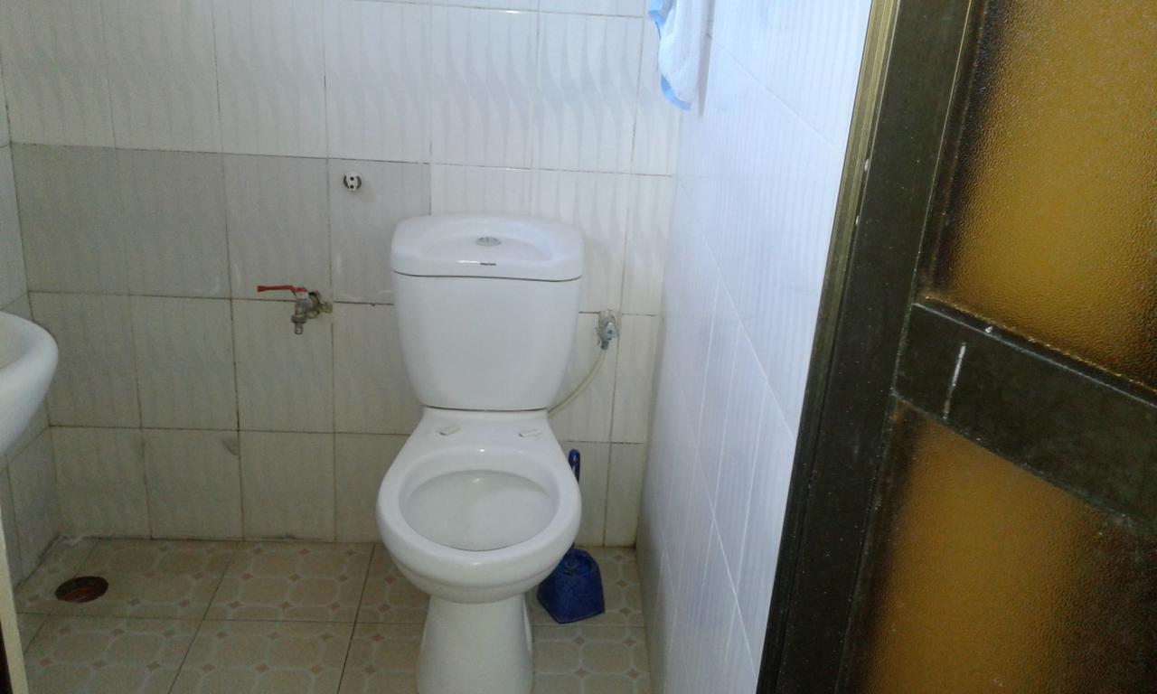 Хостел Jj & Je Family House Дар-эс-Саламе Экстерьер фото